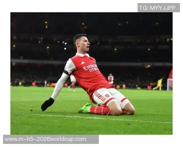 马丁内利的崛起之路:从青涩小将到足球明星的华丽转身 马丁内利的崛起之路:从青涩小将到足球明星的华丽转身